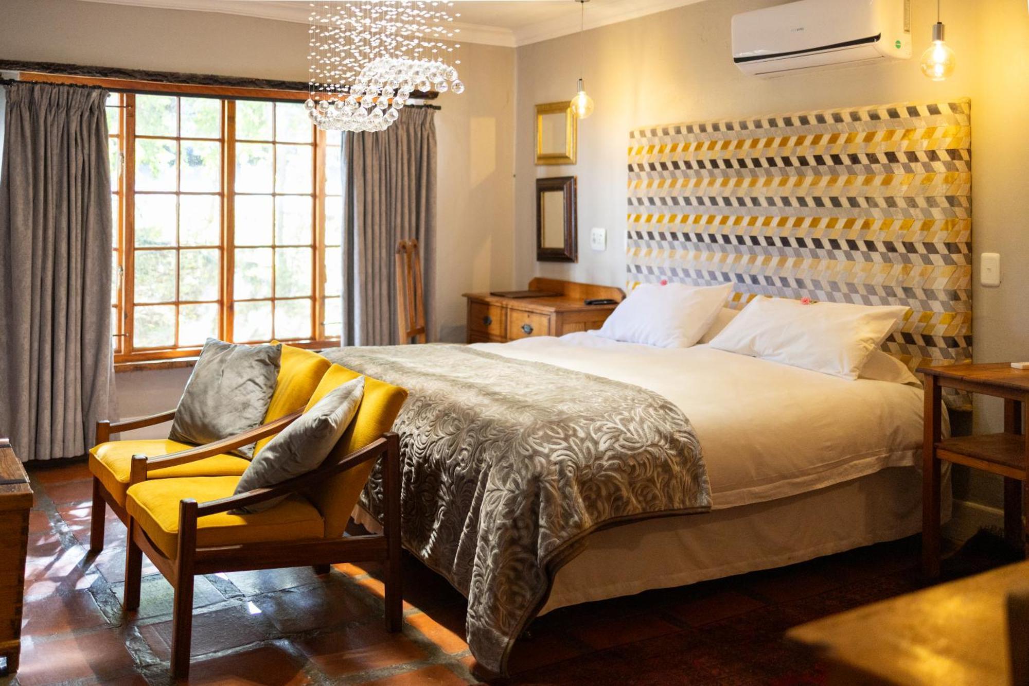 De Opstal Country 4*